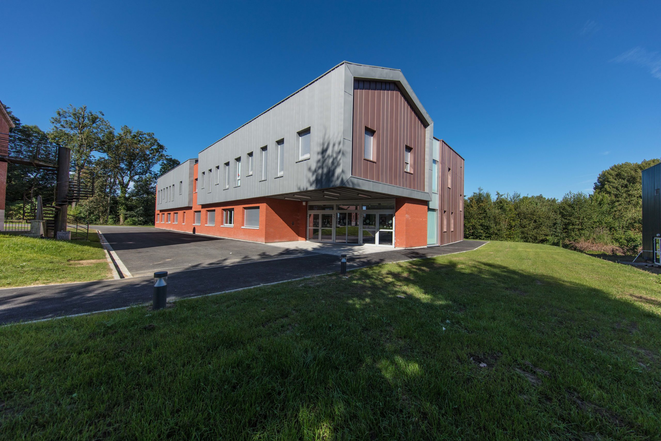 internat-des-filles-l-institut-d-anchin-moretti-constructions